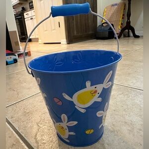 NWOT Metal Bunny Easter Bucket Basket